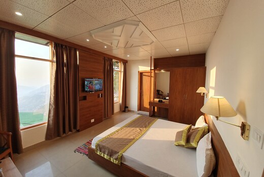Hotel Diplomat Lounge & Bar