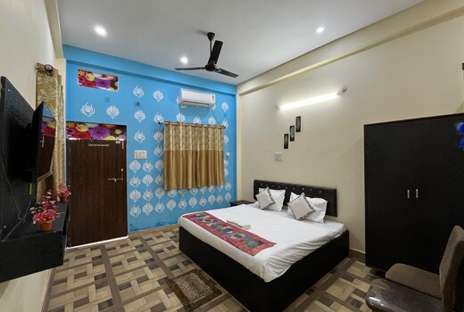 Shanto Paying Guest House Varanasi