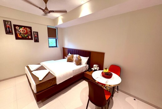 Hotel Safe House