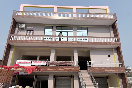 Cozy Stay by Drip Inn | Shukla Chauraha | Jankipuram