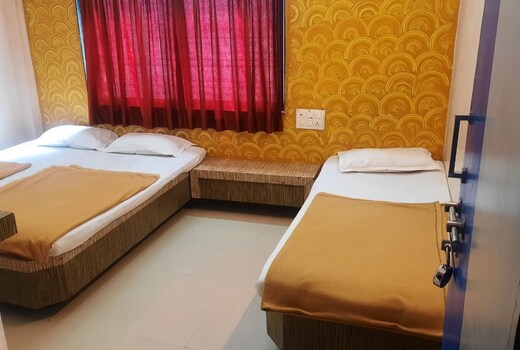HOTEL OM SAI