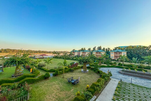 OXYTEL CLUB AND RESORTS