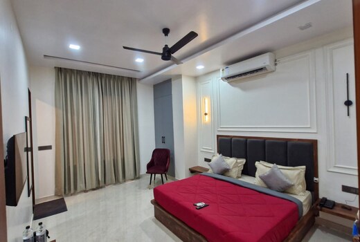 New Kanha Hotel