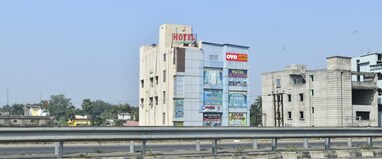 Hotel Ayush