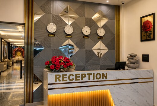 HOTEL AMBA REGENCY