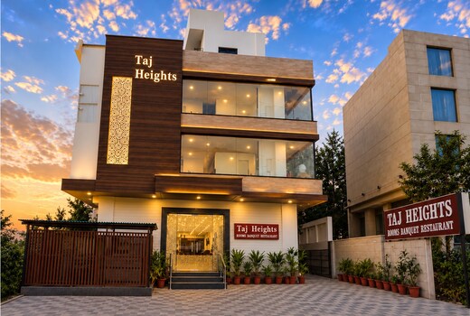 Taj Heights