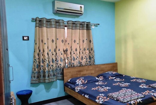 Smit Holidays | Rooms & Caretaker