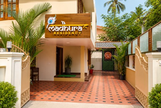 Madhura Residency | 6-Min Walk to Padmanabhaswamy Temple