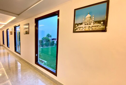 Aarzoo Stays Agra