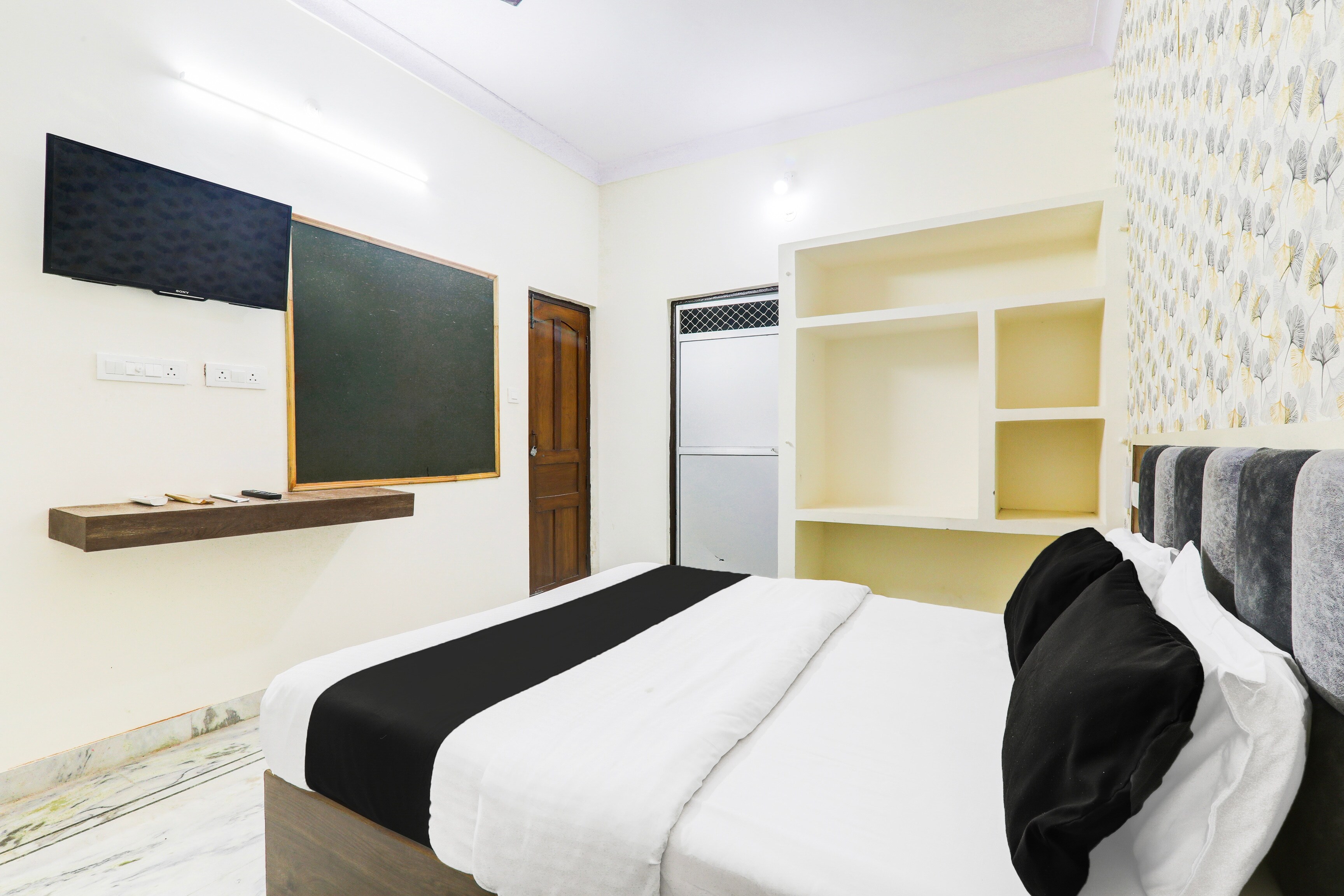 Hotel O BHOOMI PALACE