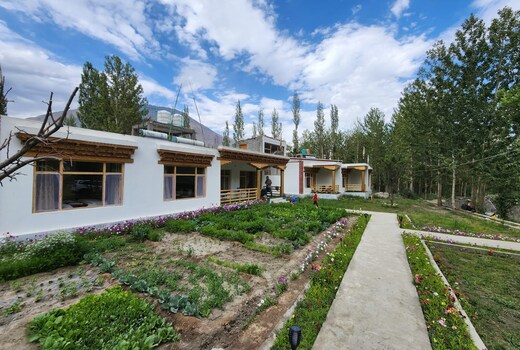 Skarchan Guest House Hunder