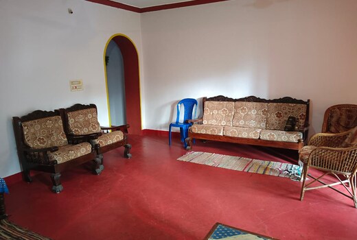 AADHIRA HOME STAY