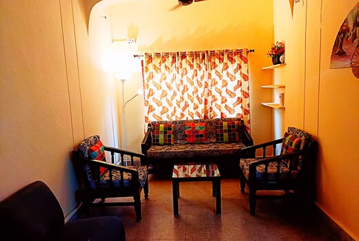 Anisha's Cool Cozy apartment 2 bhk with 1 AC
