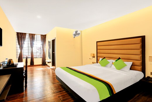 Treebo Doha King, 1.2 Km To Madikeri Fort