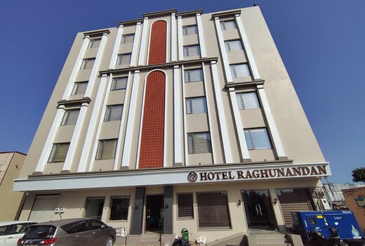 HOTEL RAGHUNANDAN