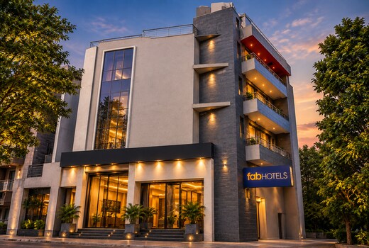 FabHotel Moro Gujranwala Town