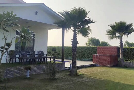 Shaw's Elegant Lawn Party Venue