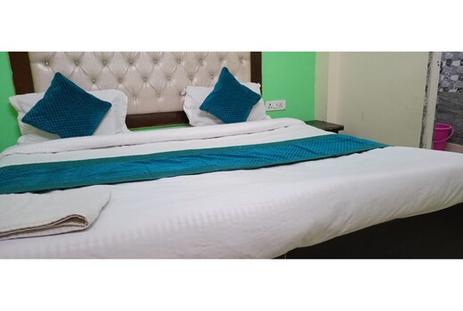 Hotel Royal Galaxy, Sector 62