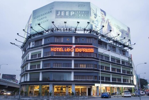 LEO Express Hotel