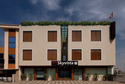 Hotel Skyvista