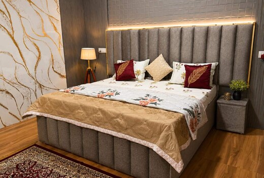 Tulip Jacuzzi Retreat