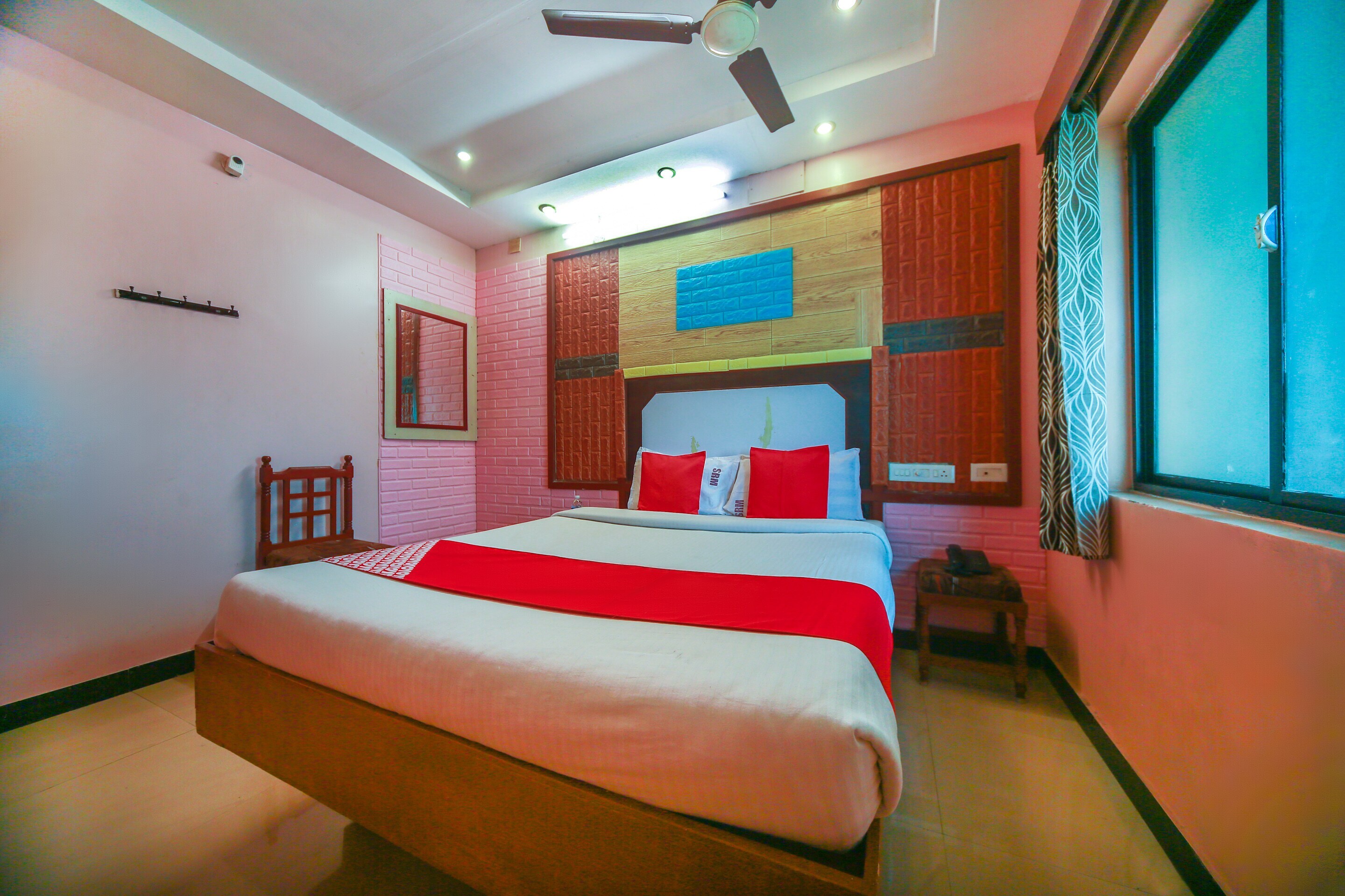 Hotel O Gnana S.R.M Residency