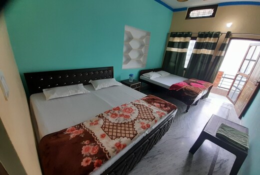 Chaukhamba Homestay