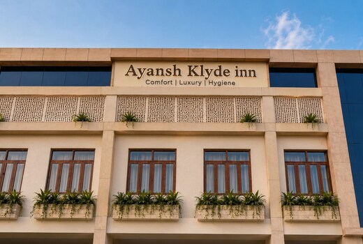 Ayansh Klyde Inn Lucknow