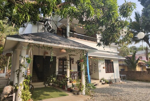 Shamak Homestay Varkala