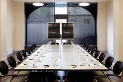 Golden Tulip Design Tbilisi