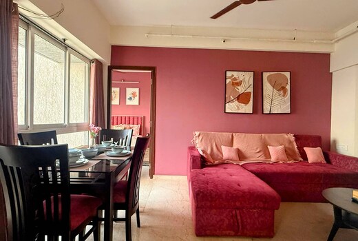 2bhk Near NESCO with great views higher floor