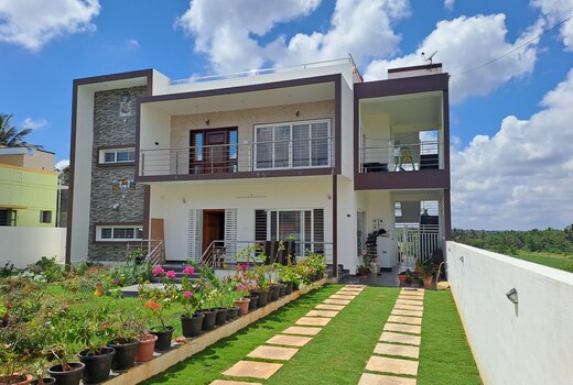 KOLLURI NIVASA Villa /A/CHme sty/Bnglow .LUXURIOUs