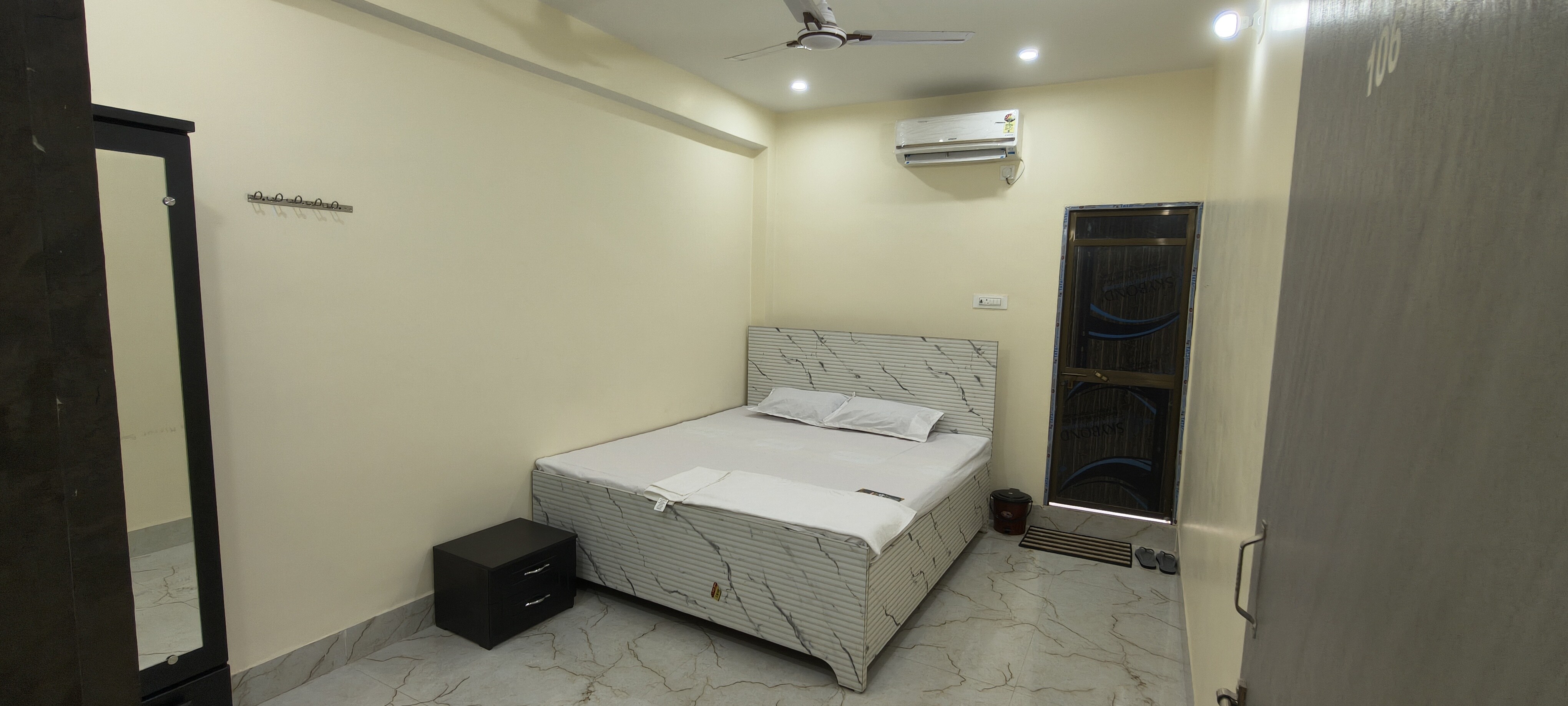 M/S HOTEL SHIVAAY INN