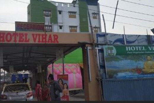 Hotel Vihar, by GRB