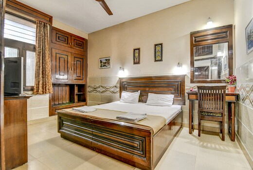 Jeraths Inn Villa | Rooms & Caretaker