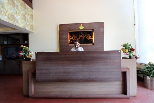 Hotel The Uday Regency