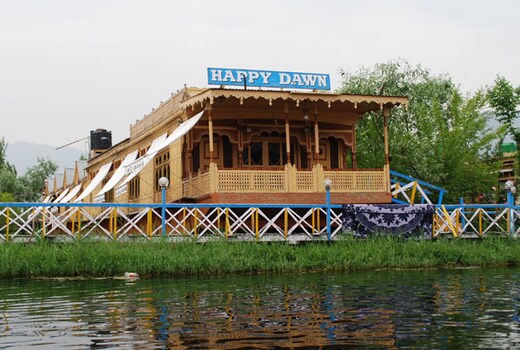 HAPPY DAWN