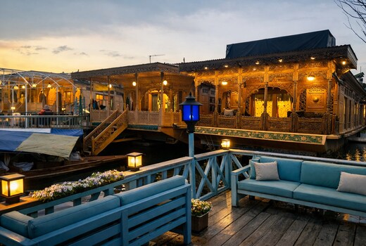 The Heritage Group of Houseboats