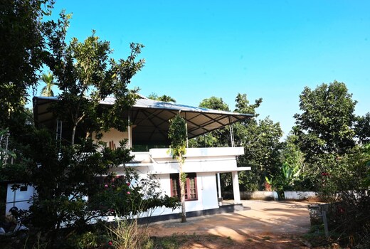 Misty Dews Homestay