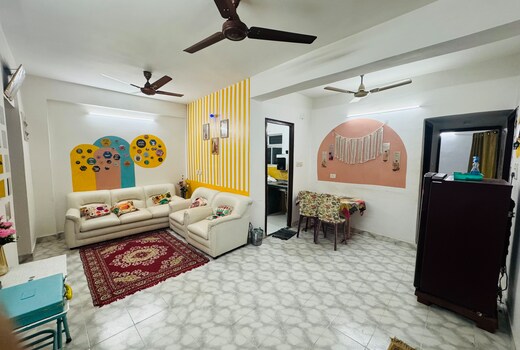 Azure Courtyard vibrant and cozy vibe