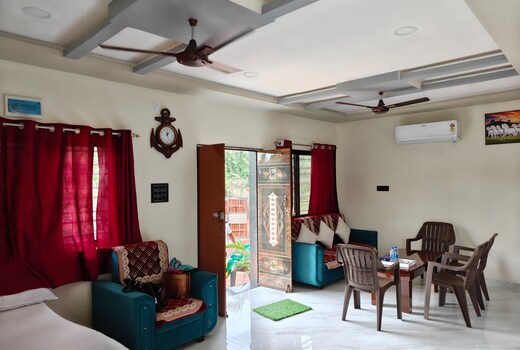 Evergreen Home Stay