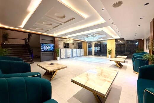 THE LANDMARK RADIANT HOTEL
