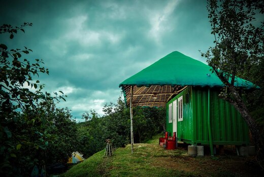 The Pear County | Rooms & Camps