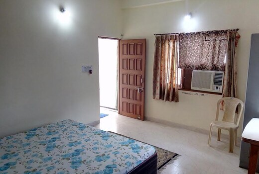 Gokul Homestay | Rooms & Caretaker