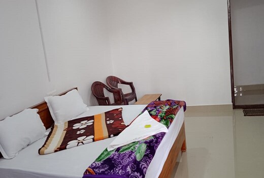 Edayattupallil Residency