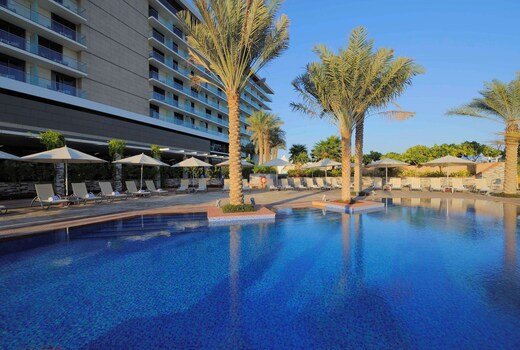 Yas Plaza Bay by IHG - Theme Park Access