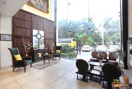 Shahz Lounge