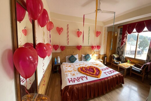 Hotel Snow Mountain Mall Road Manali