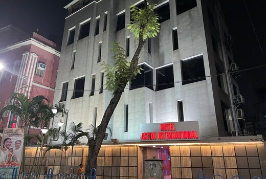 Hotel Aston International