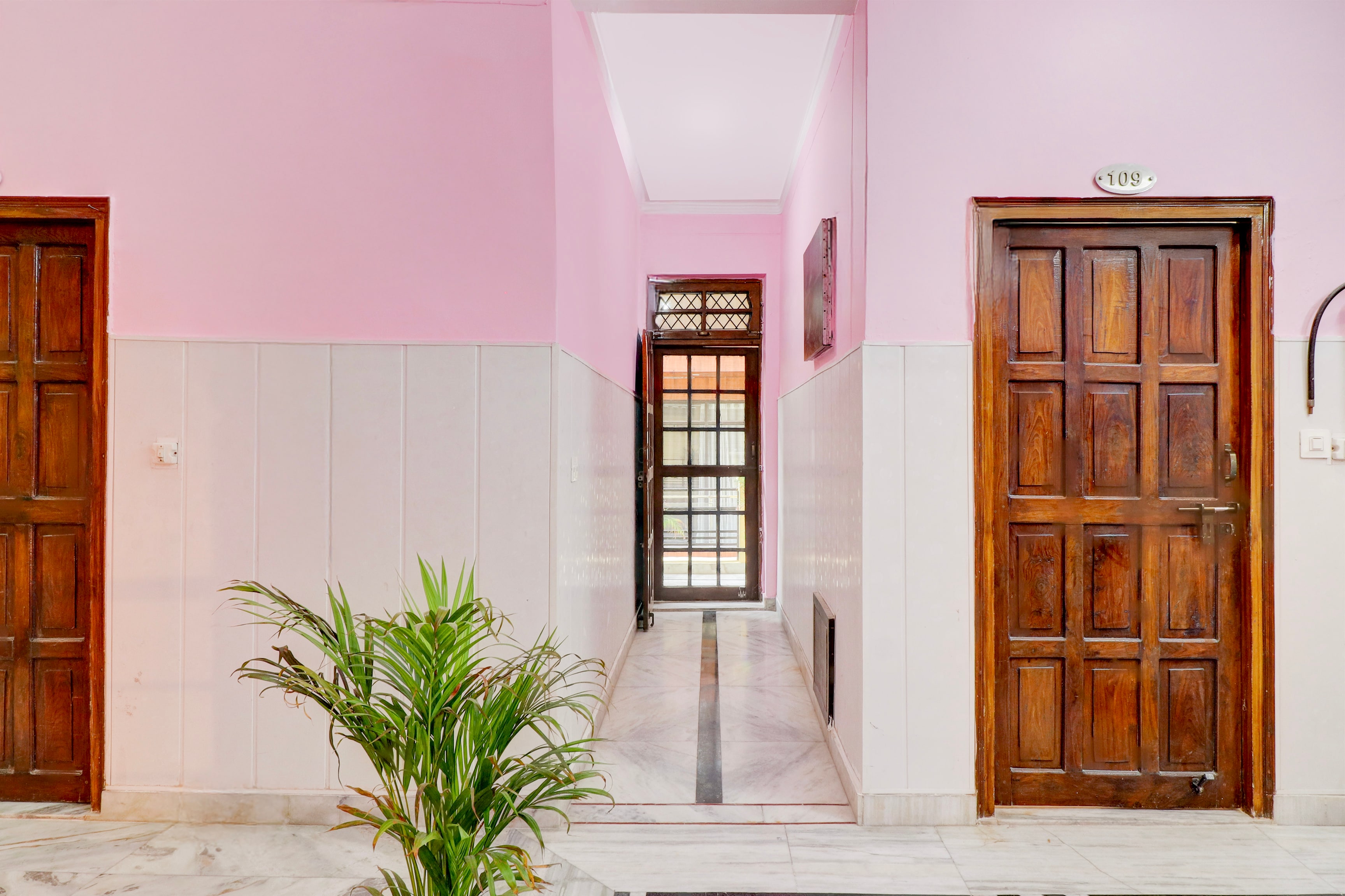 Hotel O Laxmi Yellow Guest House